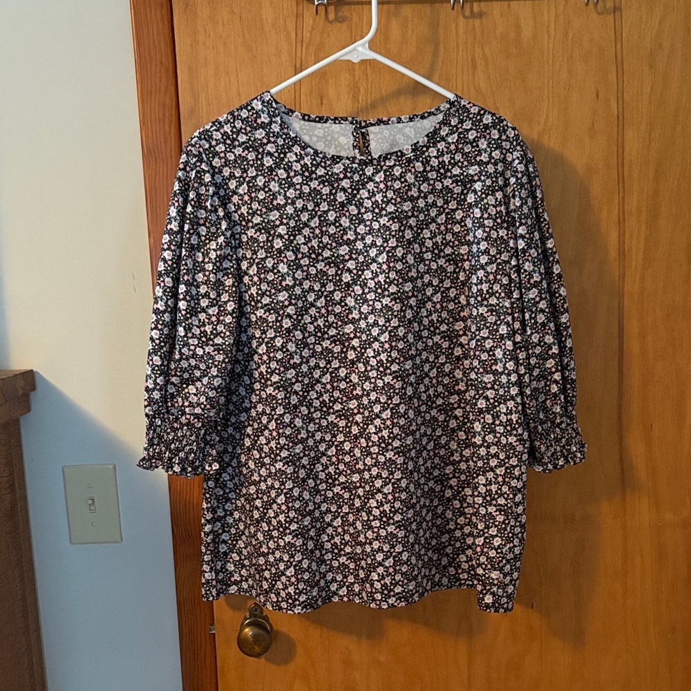 Floral Women's Top - Black and White